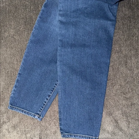 Forever 21 Medium Dark Blue Skinny Jeans - Picture 4 of 5